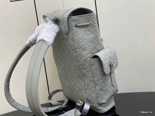 LOUIS VUITTON CHRISTOPHER PM 0715